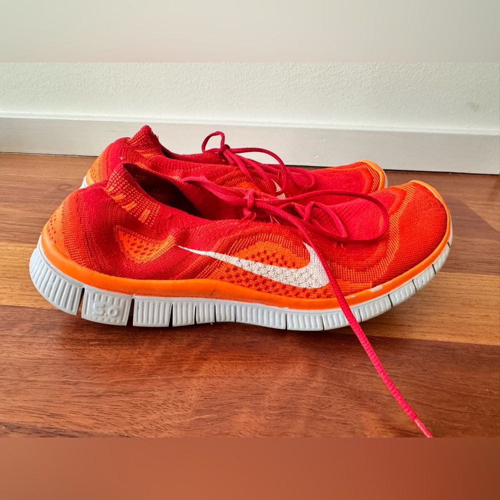 Nike Flyknit Sneakers - hardly worn